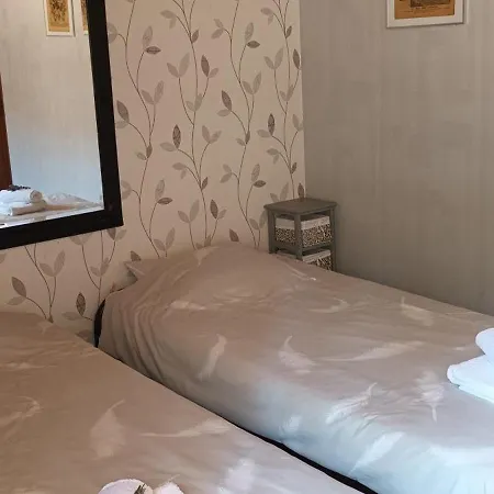 Bed & Breakfast D'hote - Les Touilles Piégut-Pluviers